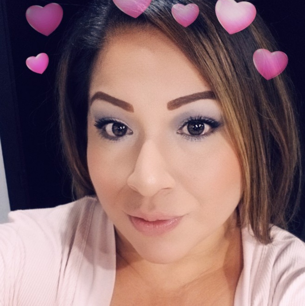 Meet your Posher, Corina
